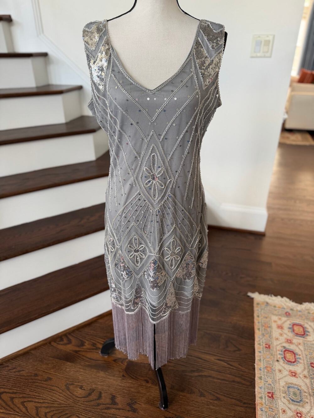 Unique Vintage Gray Silver Midi Fringe Sequin Flapper Costume Dress Halloween